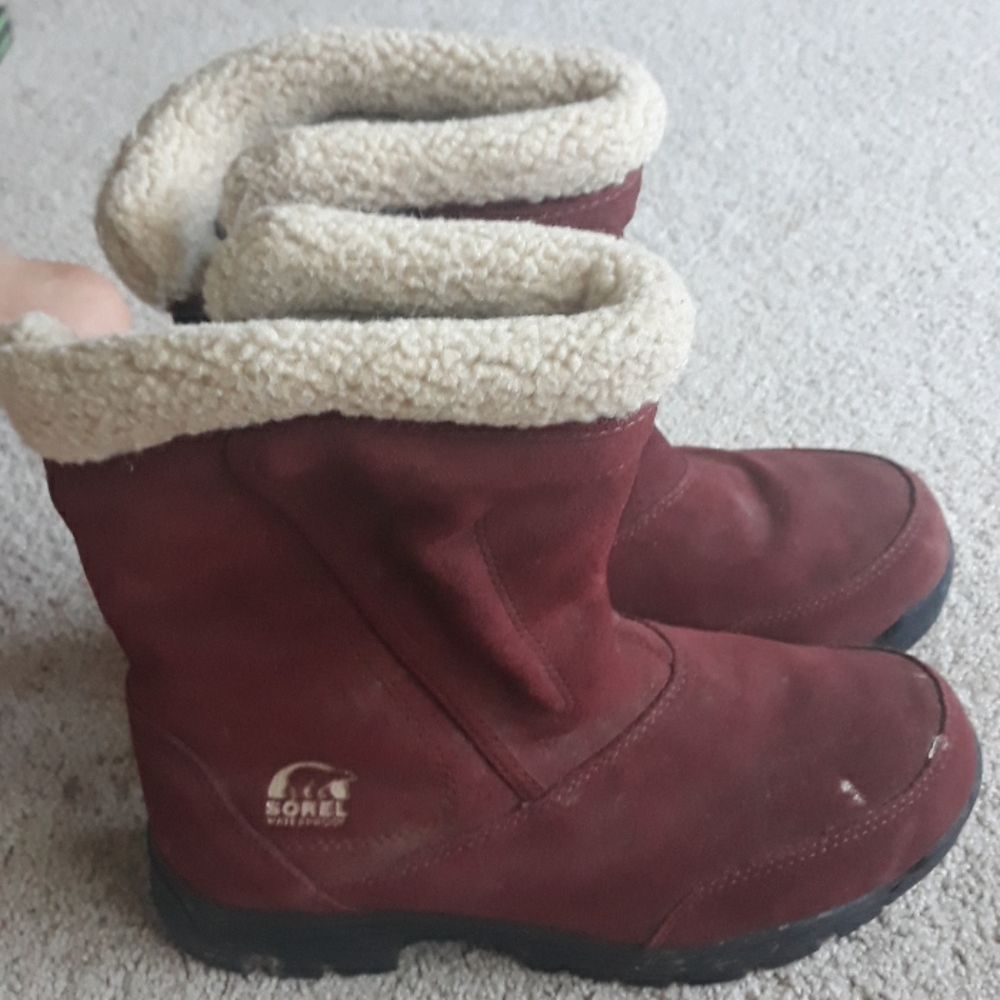 Sorel marroon, shearling winter boots